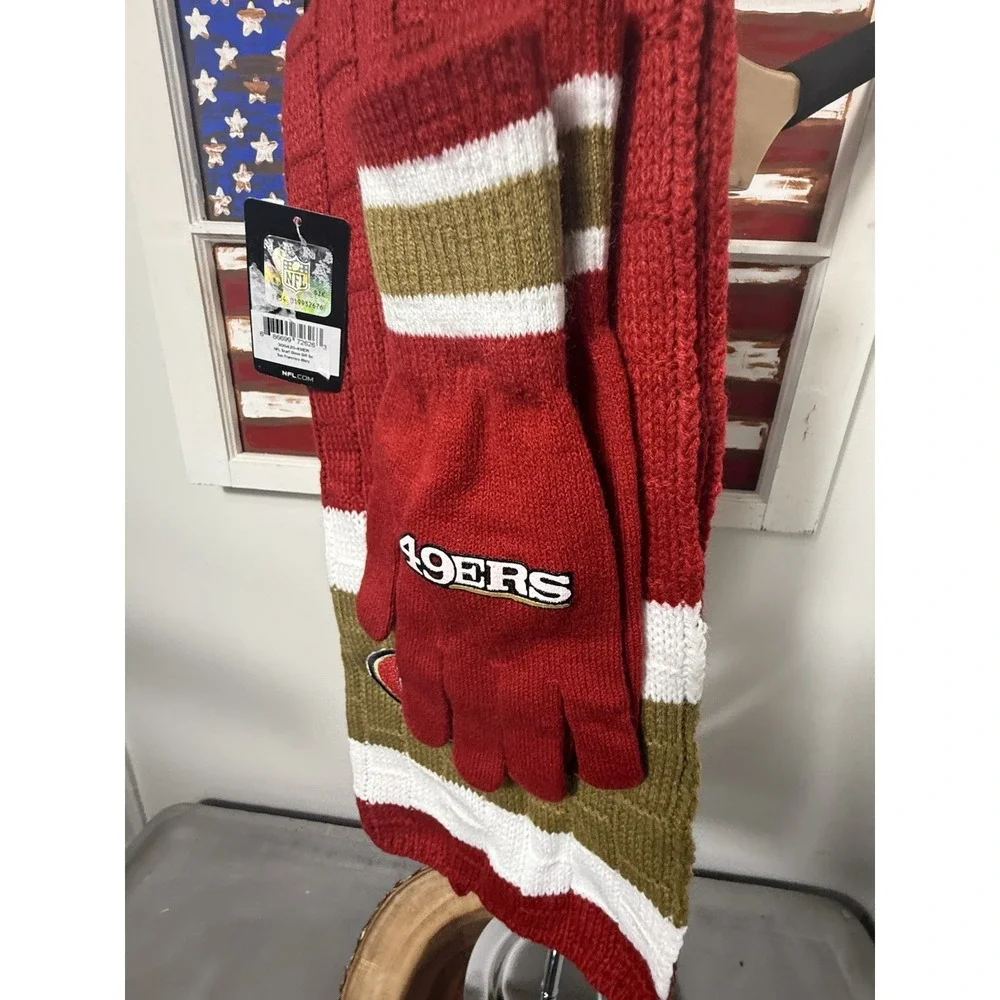 NFL San‎ Francisco 49ers Scarf Glove Set Unisex OS Red Gold Knit